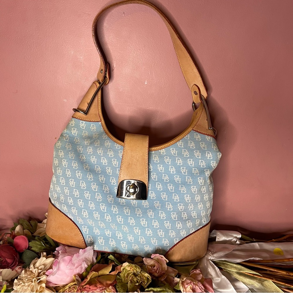Dooney & Bourke vintage Classic blue, white DB signature logo shoulder bag